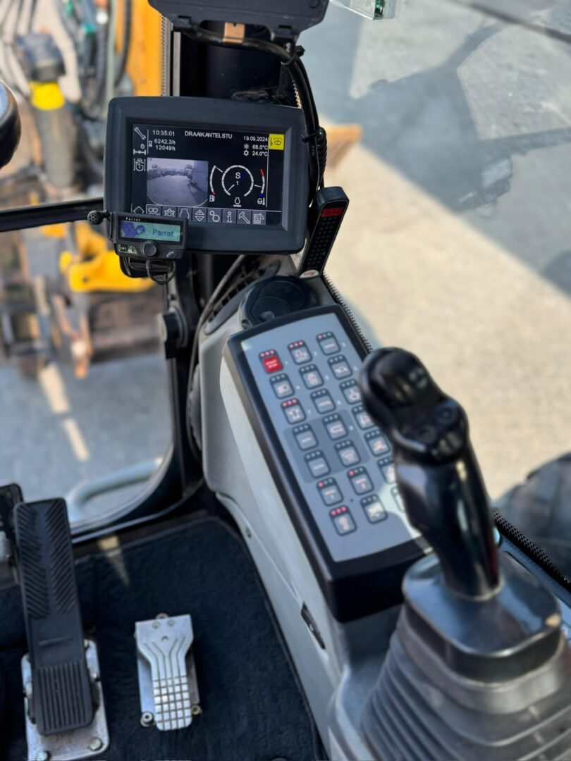 7F7F53FB C0FE 4A02 9F17 510FBBD20AEC